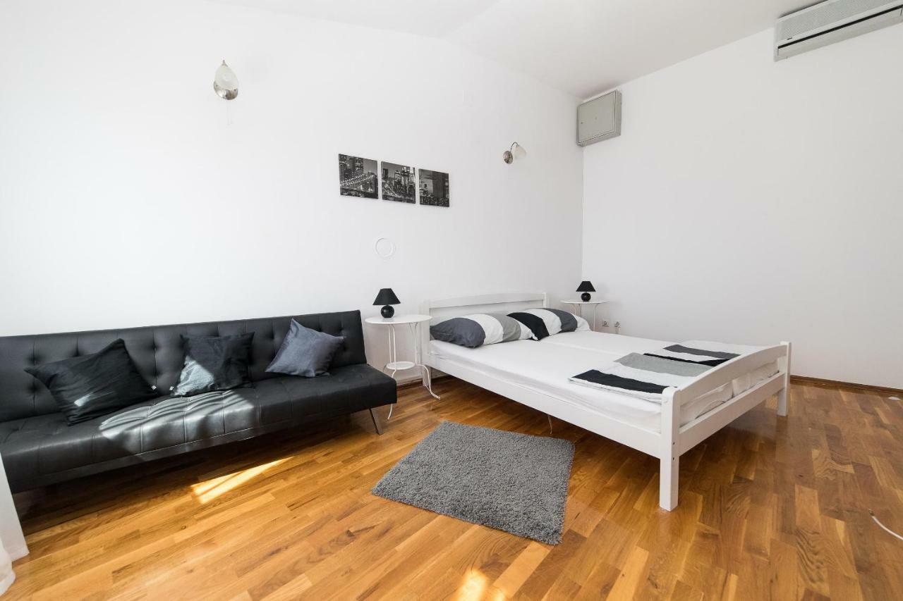 Apartmani Kristina Crikvenica Eksteriør bilde