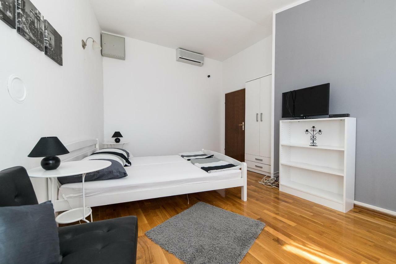 Apartmani Kristina Crikvenica Eksteriør bilde
